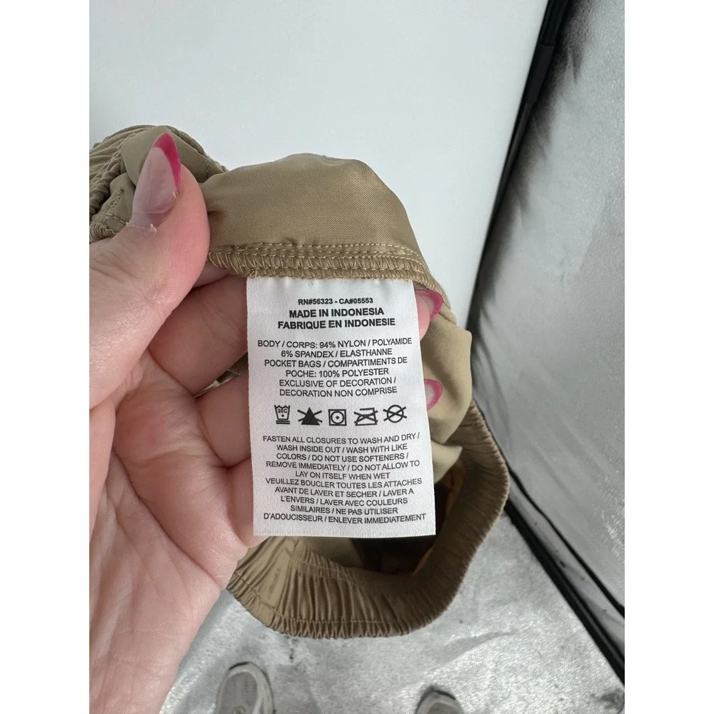 Nike Tech Woven Shorts Mens Medium Khaki Nylon Standard Fit Athletic HQ0470-297